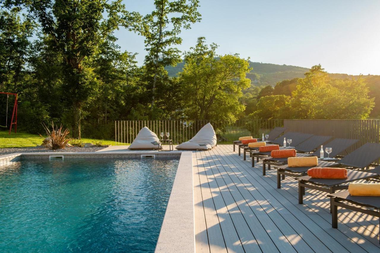 Luxury Villa Santa Cruz With Xl Pool And Jacuzzi Potpican Bagian luar foto